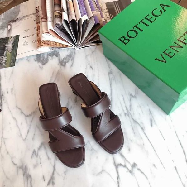 

real soft leather 2021 summer new korean fashion flat slippers zlh, Black