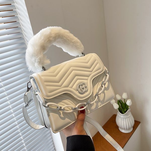 

embroidered 2021 new fashion net red one shoulder messenger women's summer foreign style small square bag