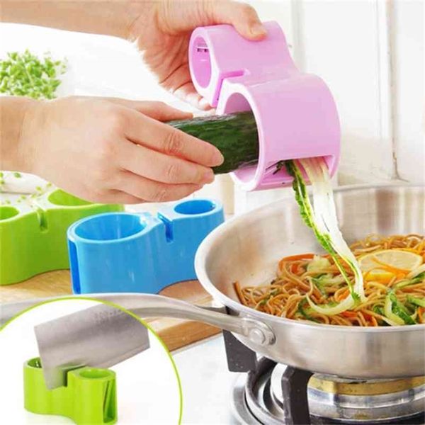 Çok İşlevli Spiral Sebze Kesiciler Premium Çift Grater Bıçak Bileyici Erişte Kesici Spagetti Mutfak Aletleri 210423