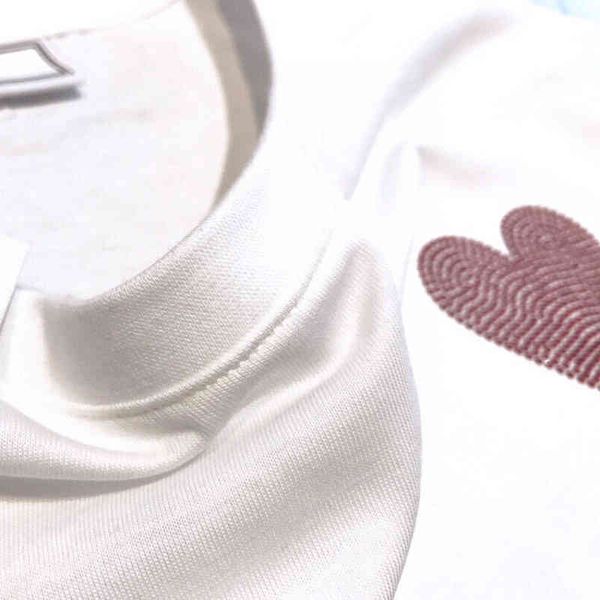 

pure yuan version designer 2022 summer new diamond love couple loose casual simple men's and women's round neck short sleeve t-shi, White