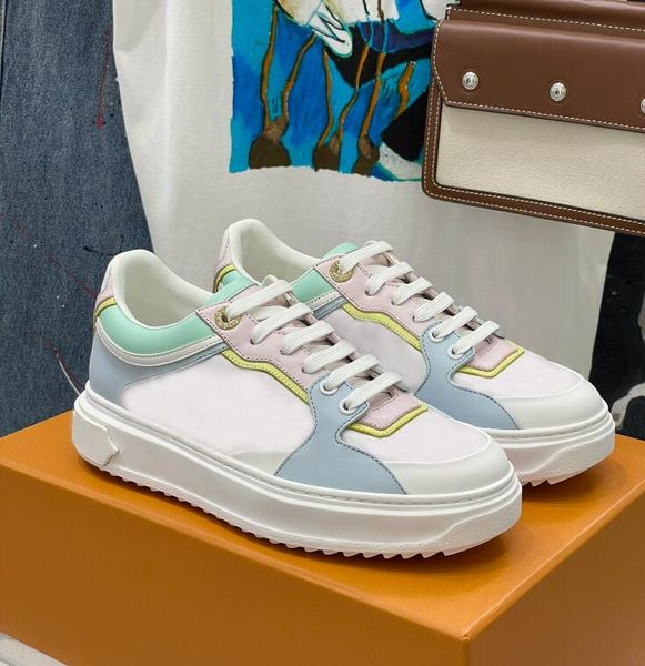 

2021 designer luxury women casual shoes timeout sneakers soft embossed lambskin with calfskin trim white padded pattern outsole retro style, Black