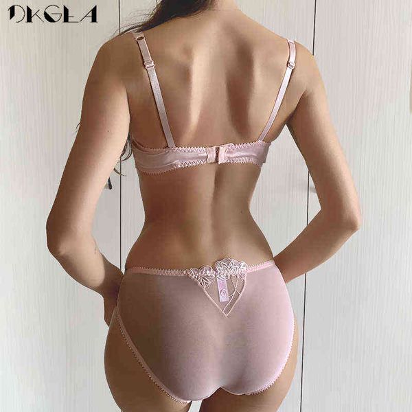 NXY Seksi Set Moda Nakış Lingerie Set Kadın Bras C D Kupası Artı Boyutu Iç Çamaşırı Set Seksi Siyah Şeffaf Sutyen Ve Külot Setleri Dantel 1202