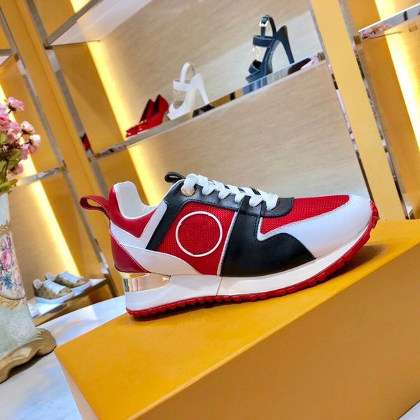 

fashion new design casual shoes ladies men's sports shoes luxury fashion thick-soled walking training shoes black belt box