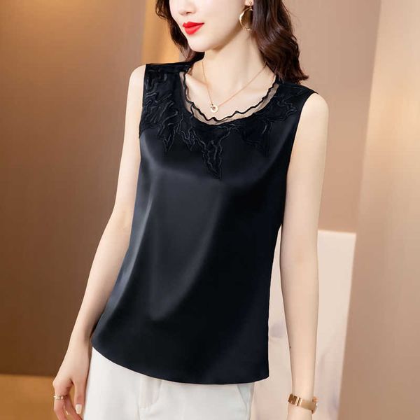 

korean women blouse chiffon s for sleeveless shirts woman white lace hollow out satin basic shirt 210604