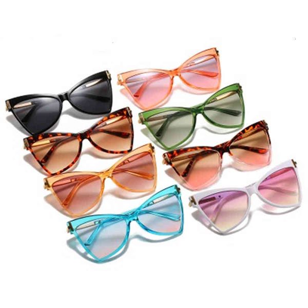 

summer sunglasses 2021 triangular cat eye women's large frame gradient marine film girls, White;black
