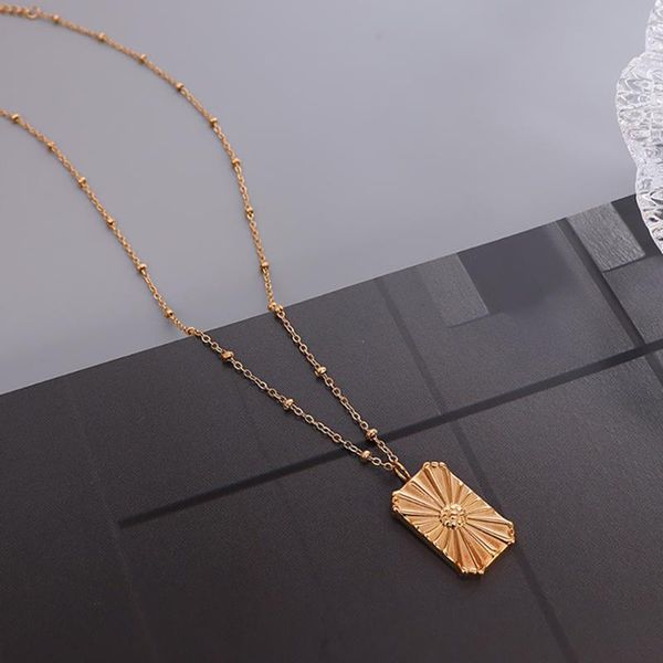 

pendant necklaces square chrysanthemum flower necklace for women titanium steel ins french choker chain jewelry trend collier wholesale, Silver