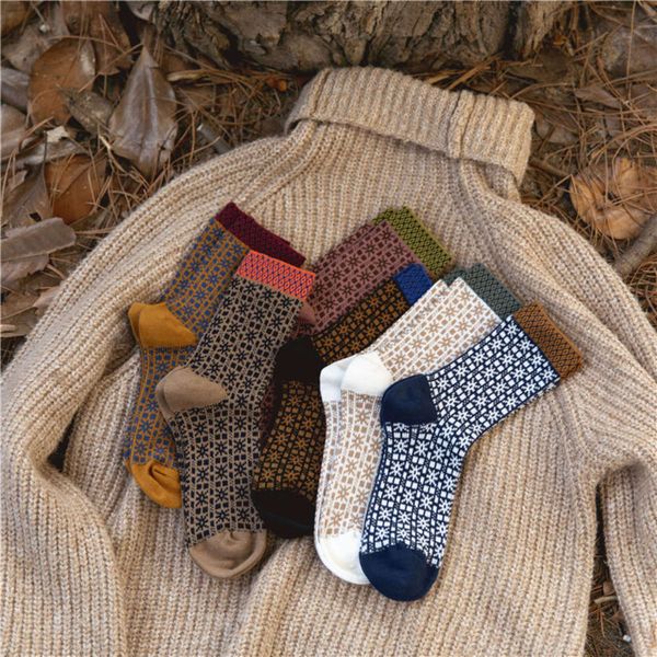 

autumn winter version style broken flower medium pile cotton, Black;white