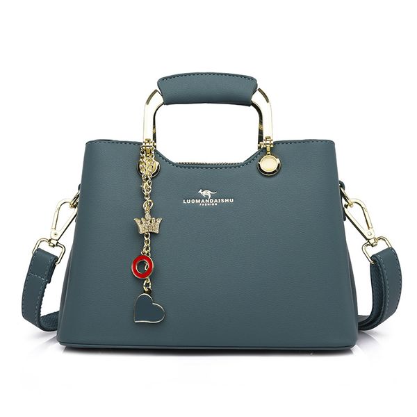 

luxurys designers shoulder bag crossbody womens handbags purses all-match leather western style european and american tassel color matching