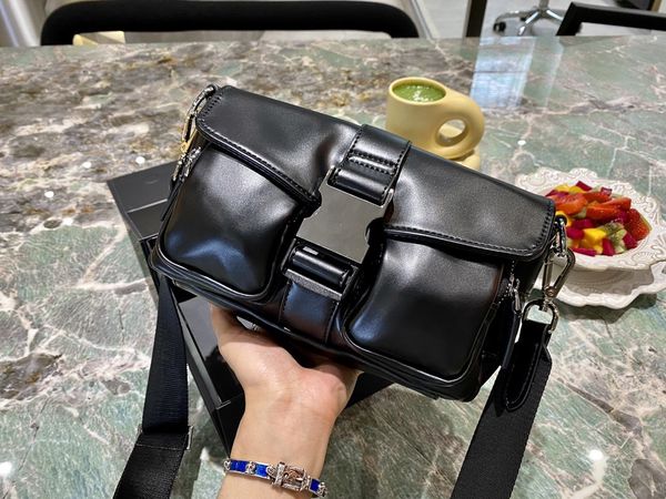 

three in one twin bag soft leather crossbody bag men's and women's all-purpose solid multi pocket locomotive bags metal buckle des