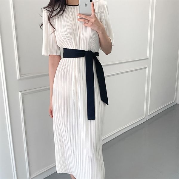 Coreano Chique Vestido de Verão Mulheres Escritório Senhoras Casual Plissado Manga Curta Longa Bandagem Vestidos Elegante Ol Vestidos Robe Femme 210514