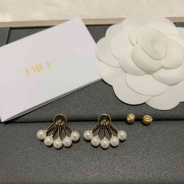 

special offer 70% off letter pearl fan earrings for women, Golden;silver