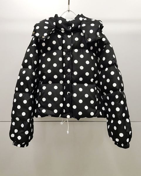 

wave point down90% large white duck downstand collar hood, Black