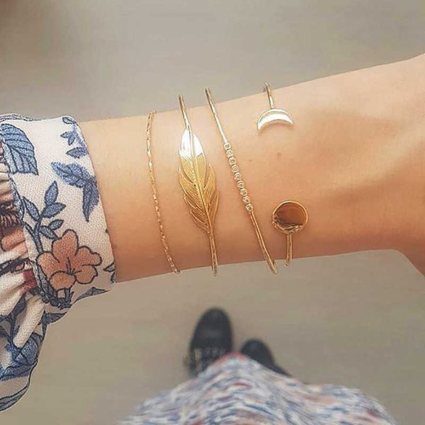

4 pcs/set fashion moon round leaf crystal opening gold bracelet women exquisite multilayer party bracelet lover gift accessories q0719, Black