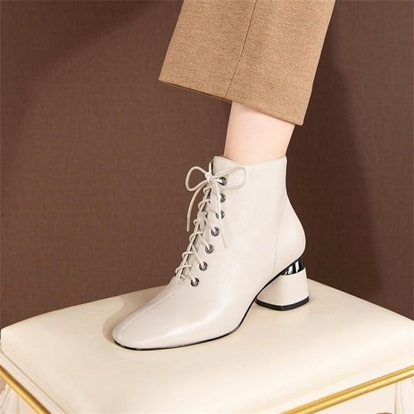 

boots 2021 autumn leather women's round head lace up thick heel, Black