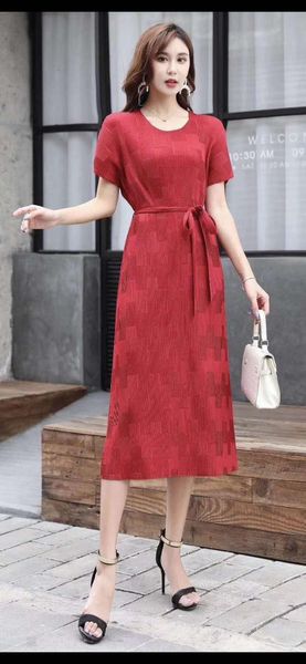 

dress miyake fold short sleeve fashion o-neck solid straight belt, Black;gray