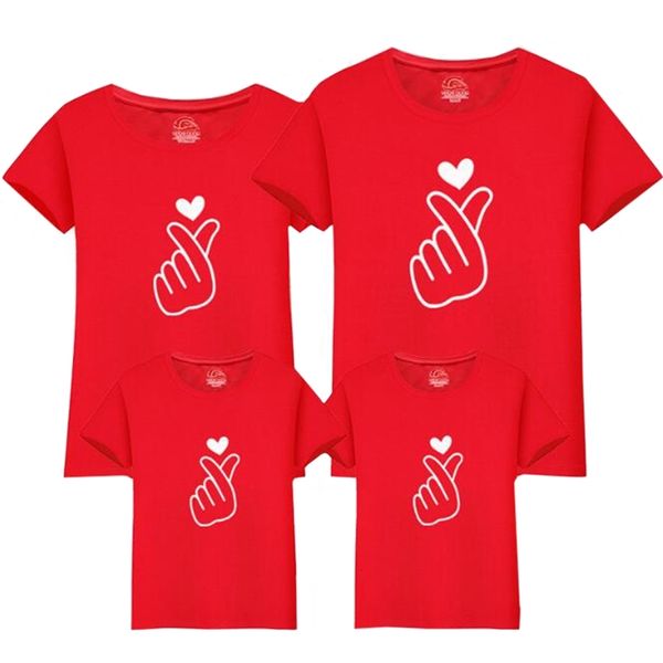 Padre Madre Bambino Natale Famiglia Abiti abbinati Genitore-figlio T-shirt stampata lettera rossa T-shirt manica corta Pullover 210417
