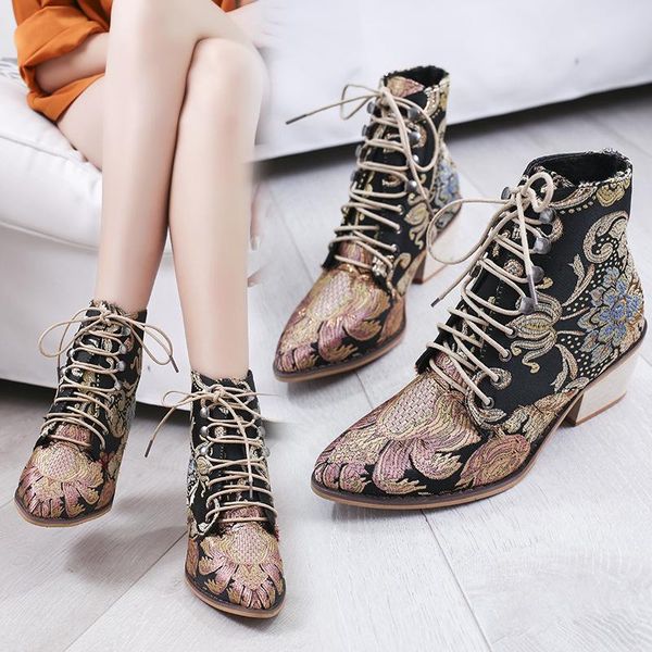

boots 2021wish amazon's embroidered large-size tied with the famous wind women's spot 2021 fashion women, Black