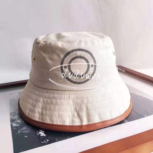 Moda Tasarımcılar Mektup Kova Şapka Mens Womens Için Katlanabilir Kapaklar Beyaz Balıkçı Plaj Güneş Visor Geniş Ağız Şapkalar Katlanır Bayanlar Mowler Cap