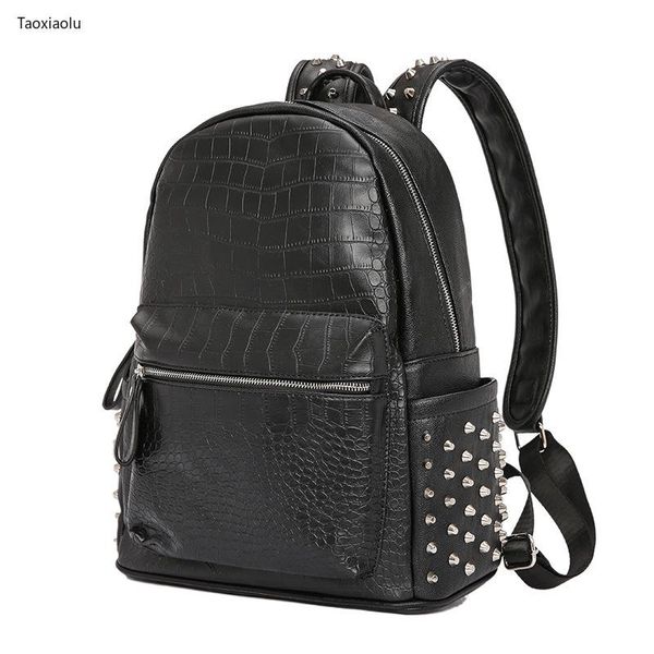 

backpack fashion rivets men large capacity crocodile pattern man lap15.6 casual travel bag pu leather bagpack black