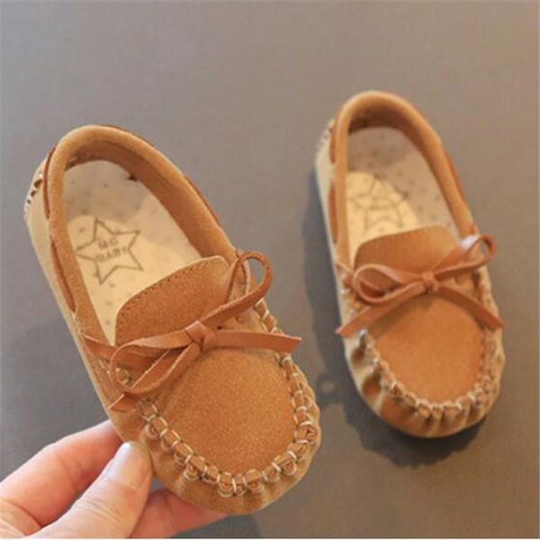 Novo Estilo Crianças Casual Sneakers Cute Solic Solic Sapatos Sapatos Bow Crianças Mocassins Moda Menino Menina Baby Moccasin Flats