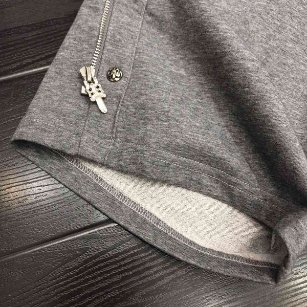 

pure brand horseshoe ch chao embroidery croxin rivet cotton slim straight sports casual 5-inch beach shorts me, Black