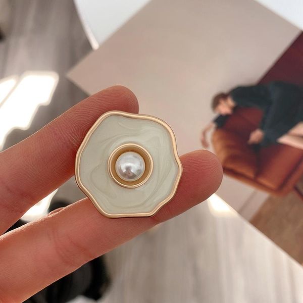 

stud srcoi chic white flower enamel earrings geometric irregular metal button for women girls wedding party jewelry gifts, Golden;silver