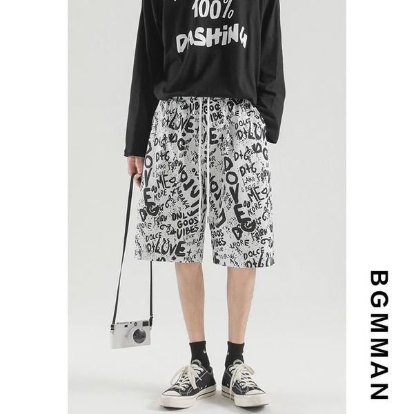 

summer 2021 big-size alphabetic doodle beach shorts men men's, White;black