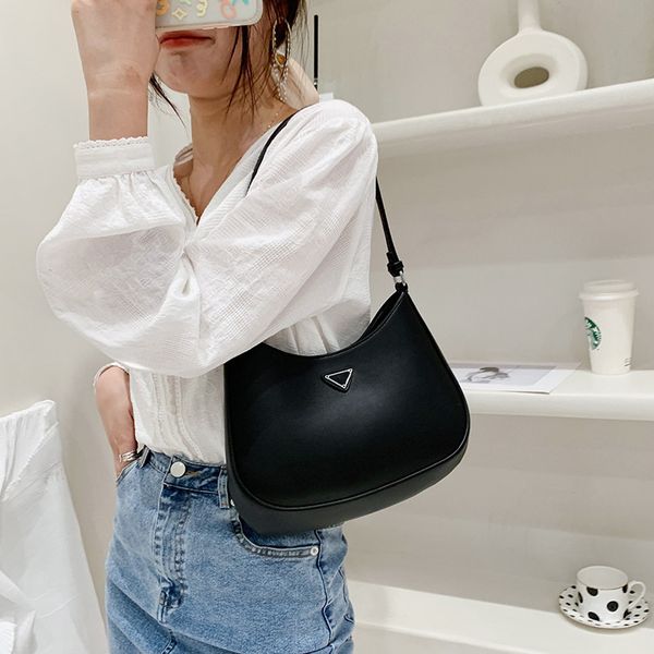 

70% factory store fashion underarm capacity solid color simple texture single shoulder wrist bag