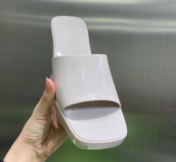 

2021 luxury designer women slippers high heels candy colors rubber solid jelly shoes fashion holiday beach summer slides slip-on ladise scan, Black