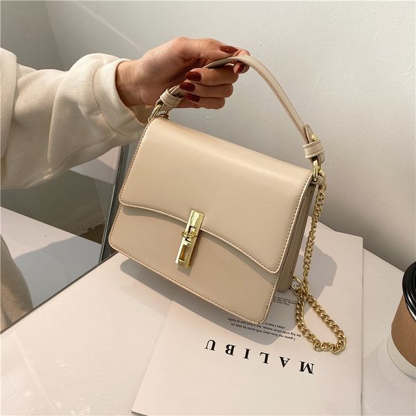 

spring 2021 and summer fashion simple portable single shoulder women's chain slung small square bag
