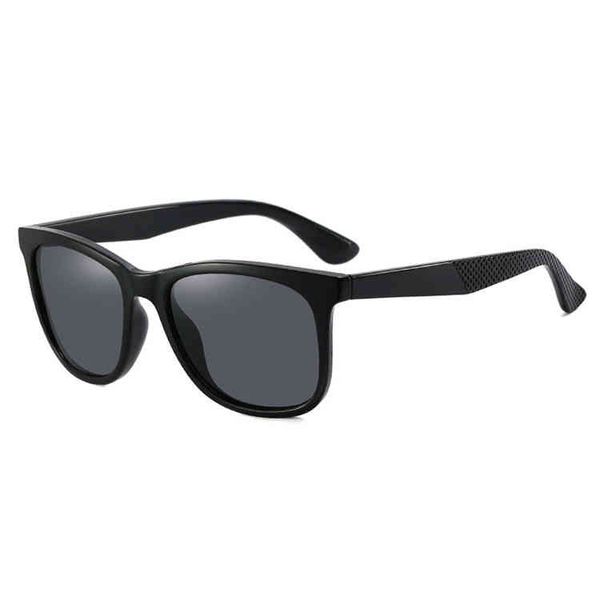 

2021fashion pc frame sun glass women shad tac lens frame mirrored lens polarized glass for men uv400, White;black