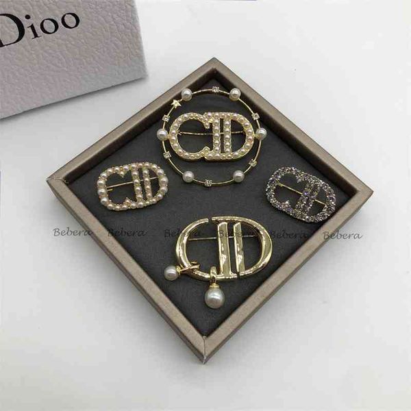 

75% off outlet online letter 2021 new simple pearl brooch pin, Gray