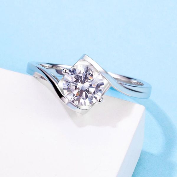 

cluster rings romantic angel's kiss 925 silver ring creative design moissanite engagement anniversary 1ct round excellent cut, Golden;silver