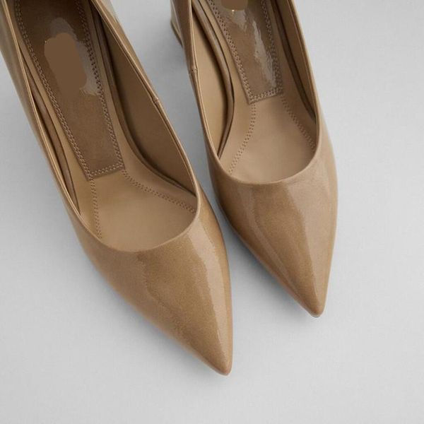 

dress shoes casual heels slip on black patent shoe pumps 2021 lace-up basketball platform chunky sandals work professional foo