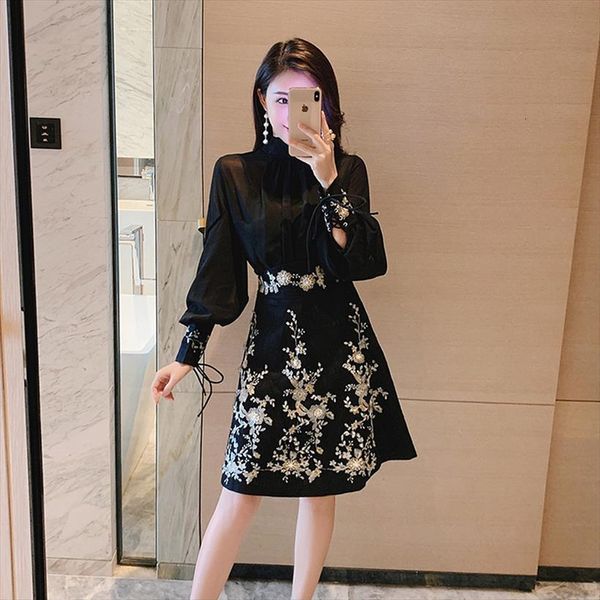 

autumn black runway 2 women dress piece set elegant bowknot collar long sleeve chiffon shirt beading embroidery mini skirt suit, White