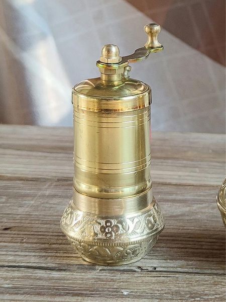 

manual coffee grinders copper alloy mini grinder retro hand crank mixer mill espressokoffiemolen handmatig ek50mcj