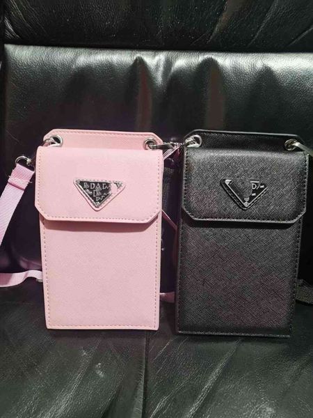 

2021 new cross pattern p family single shoulder messenger bag men's and women's mobile phone change fashion bag