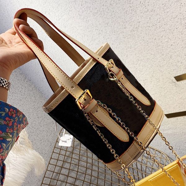 

fashion luxurys designers women's bucket bag women handbags leather handbag with box tote bags 15*20cm
