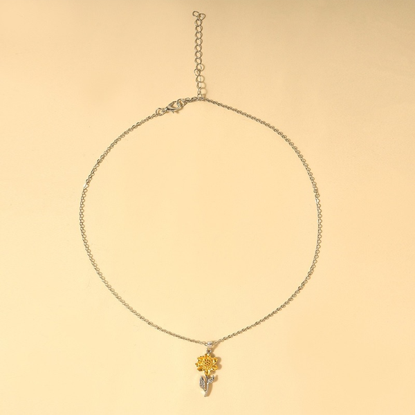 

pendant necklaces personality creativity sunflower necklace for women vintage graceful metal clavicle wedding party jewelry gifts, Silver