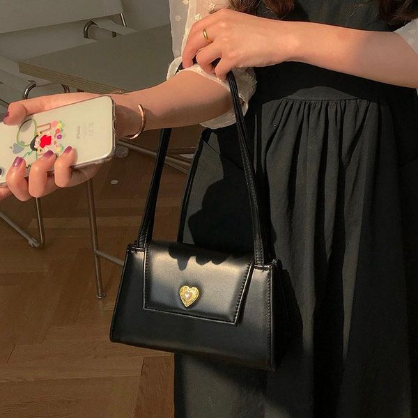 

cross body vintage pu leather women underarm bag fashion design ladies flap shoulder messenger simple female portable handbags