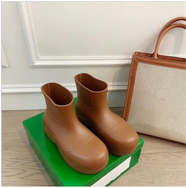 

2022 rubber boots for women waterproof rain boots low heel short ankle pvc rainboots fashion girls lady rain shoes 35-40, Black;red