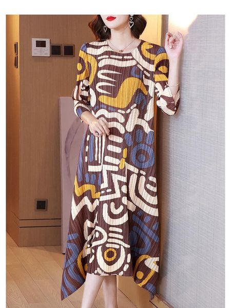 

casual dresses selling pleated miyake o-neck three quarter geometric print dress a-line in stock, Black;gray