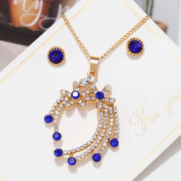 Conjuntos de jóias de luxo Pulseira de desenhista elegante cor de ouro austríaca pingentes de cristal colares brincos de flores nupciais strass para as mulheres