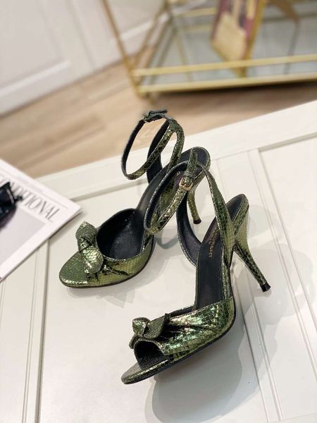 

2020 fashion designer womens shoes bottom high heels nude black leather pointed toes pumpsysl dress shoes mid heeled shoes ffxxs ddwww, Black;red