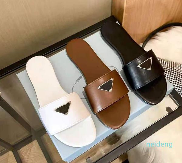 

2021beach slippers classic flat woman slippers summer lady cartoon big head slippers leather l bath fashion women shoes large size 35-41, Black
