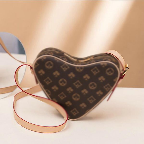 

high-quality woman old flower love diagonal bag fashion luxury phone bags cosmetic bale handbag shoulder messenger packet, Black;red
