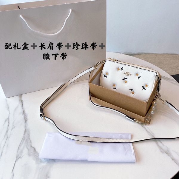

women 2020 new underarm flower bag mini cross shoulder strawberry portable mahjong bag ysj