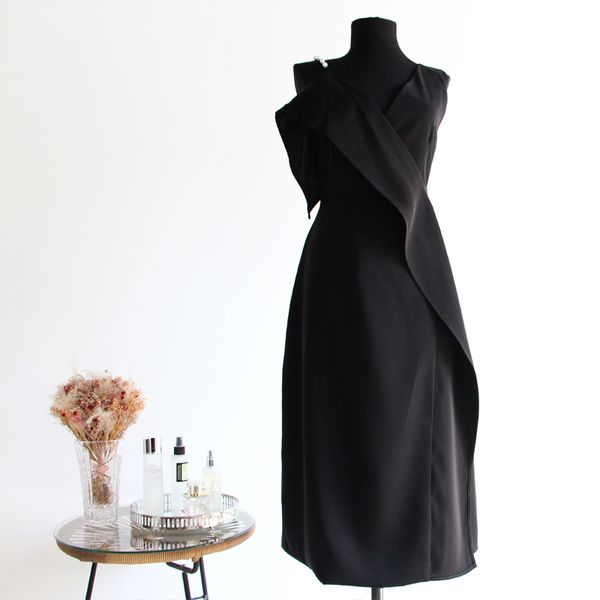 

evening womens dresses with v-neck and pearl strap, Black;gray