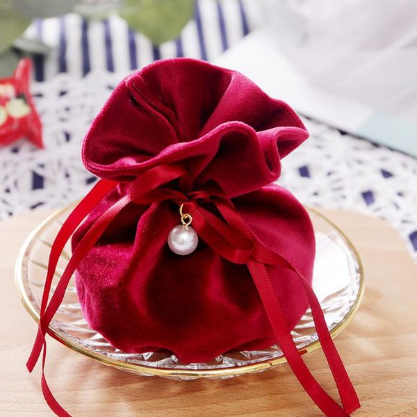 

25pcs/lot velvet candy box arrival lace wedding favors and gift bag with pearls decorative handbag dugar party supplies wrap