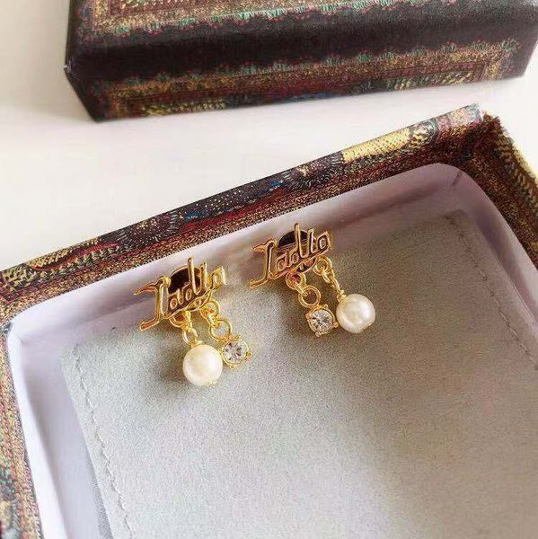 

75% off luxury jewelry new letter gold earrings in 2021 clearance, Golden;silver